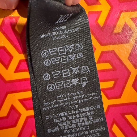 Tory Burch Sweater (long sleeve Iberia) - Picture 6 of 6